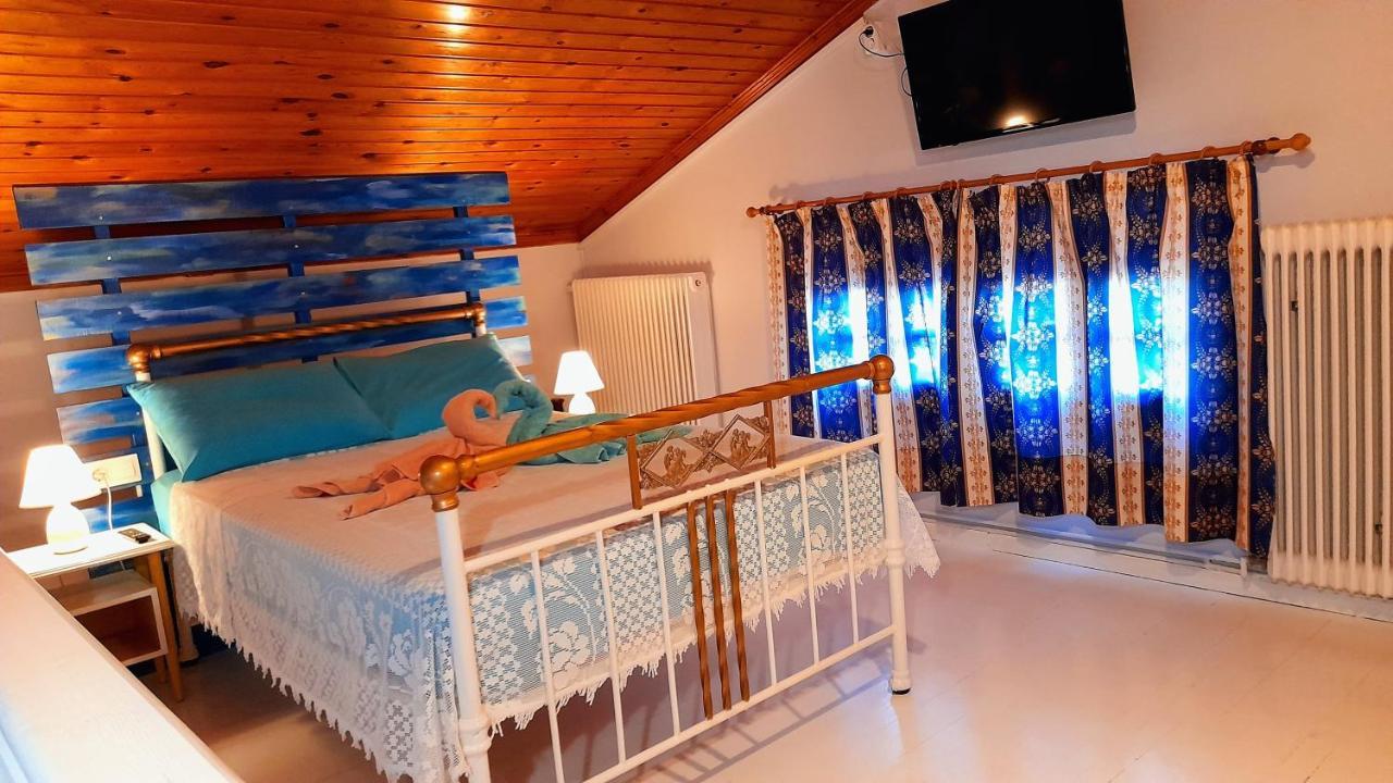 Отель Katia'S Attic Ахарави Экстерьер фото