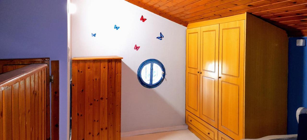 Отель Katia'S Attic Ахарави Экстерьер фото